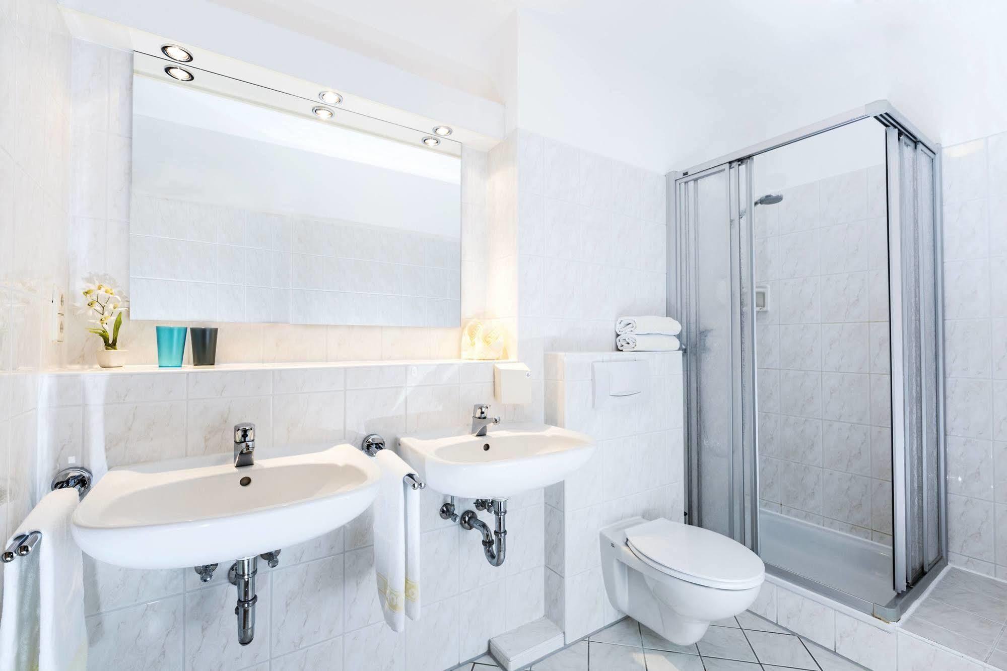 Globotel Hotel غاربسن المظهر الخارجي الصورة