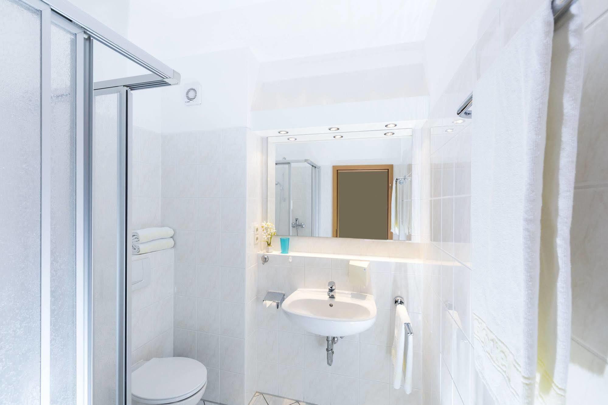 Globotel Hotel غاربسن المظهر الخارجي الصورة